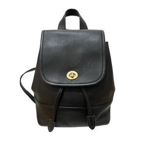 Coach Originals Glovetanned Leather Turn Lock Backpack in Black 3334